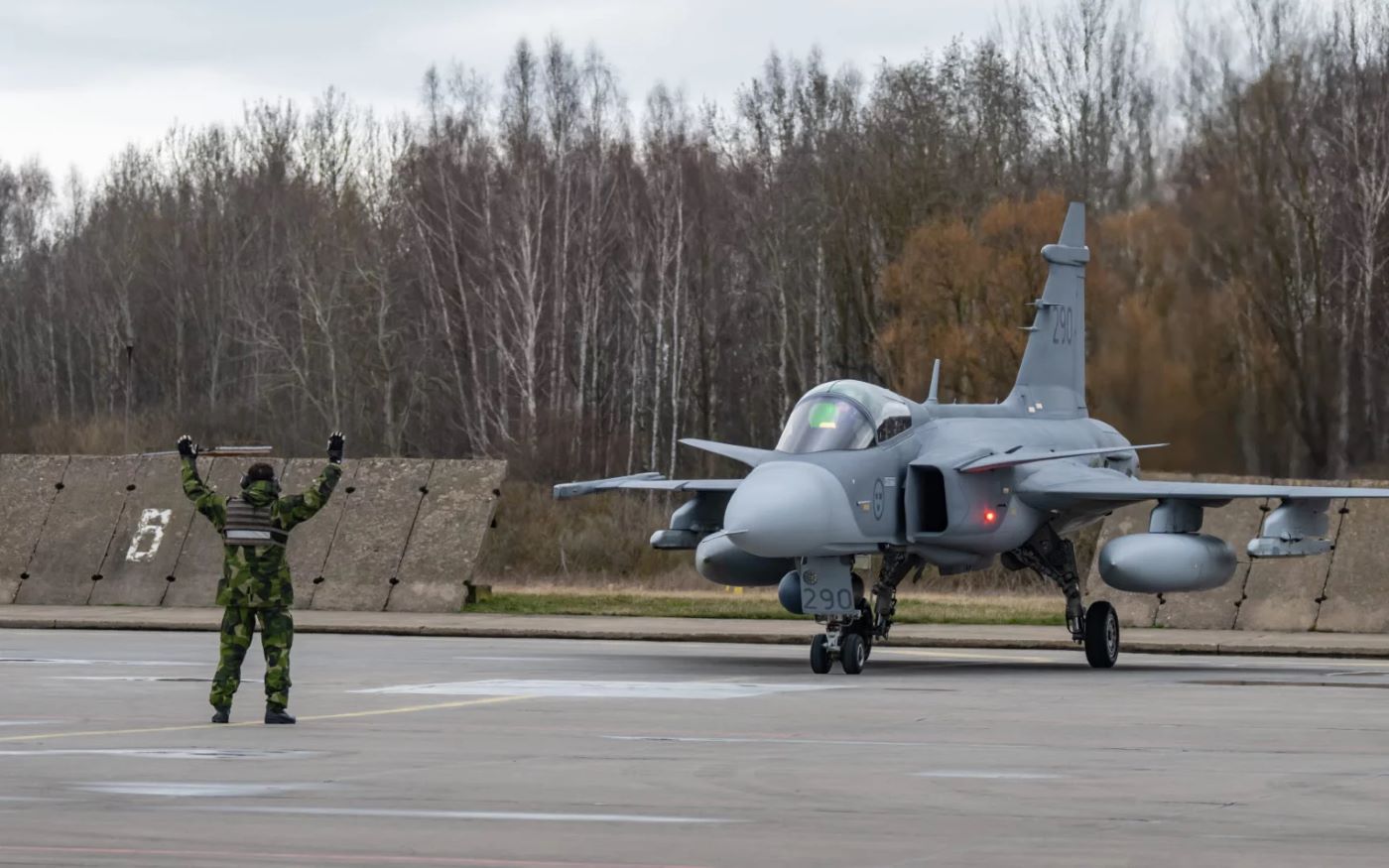 Sweden Deploys Gripen Fighters to Poland for NATO'